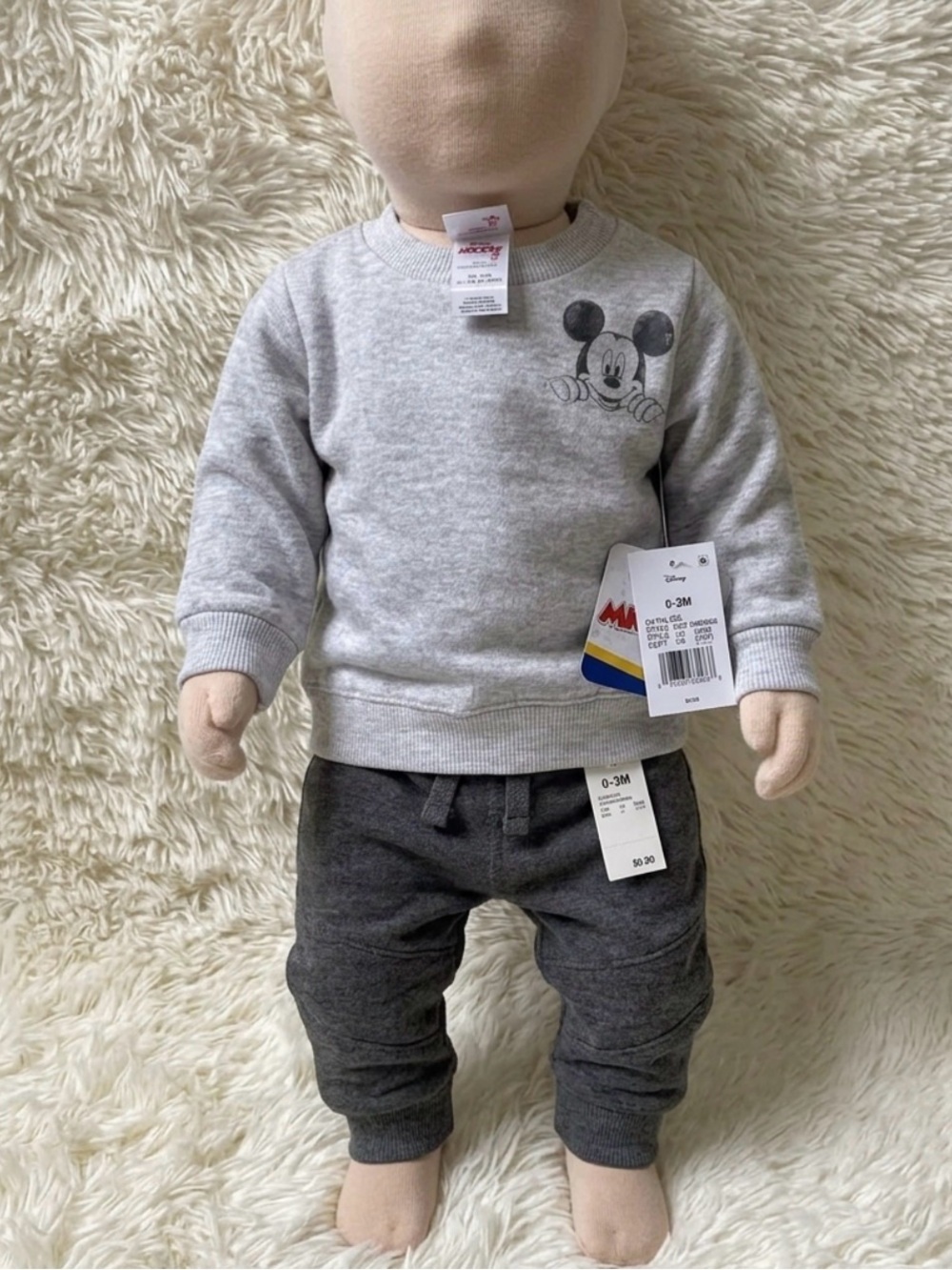 NWT New baby Mickey Mouse outfit size 0-3 months